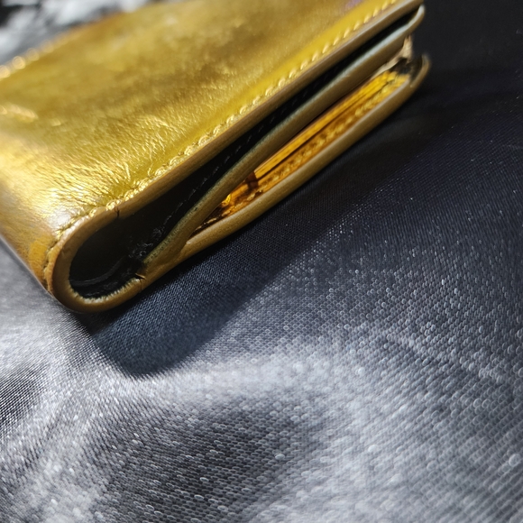 Jil Sander Gold Metallic Goji Wallet - Picture 4 of 13